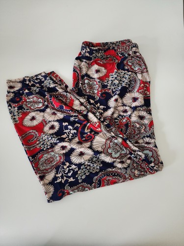 Kirgisistan Damen mehrfarbige kurze Hose Gr. S neu ohne Etikett - Bild 2 von 6