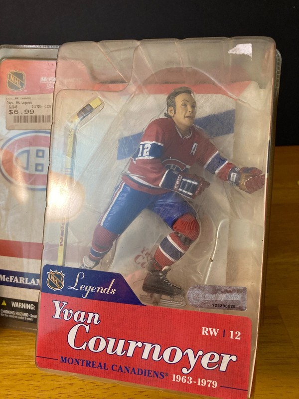 McFarlane 2004 Yvan Cournoyer Montreal Canadiens Hockey Figure NHL Legend Series