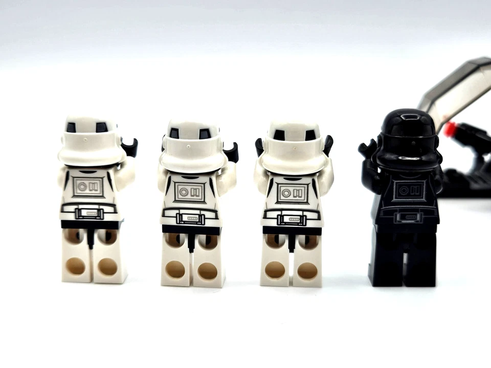 LEGO Star Wars 75262 Imperial Dropship 20th Anniversary Edition (NO 20TH MINI) - Image 4 of 4