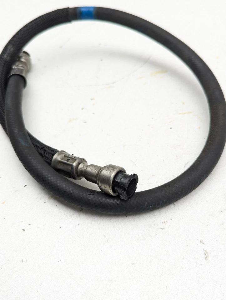 BMW 525i 525xi 528i 528xi 530i 530xi 2006 2007 riel de combustible manguera de línea de combustible Foto 2 de 3