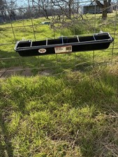 Little Giant Hook Over Goat Trough Heavy Duty Steel 9 Quart Feeder