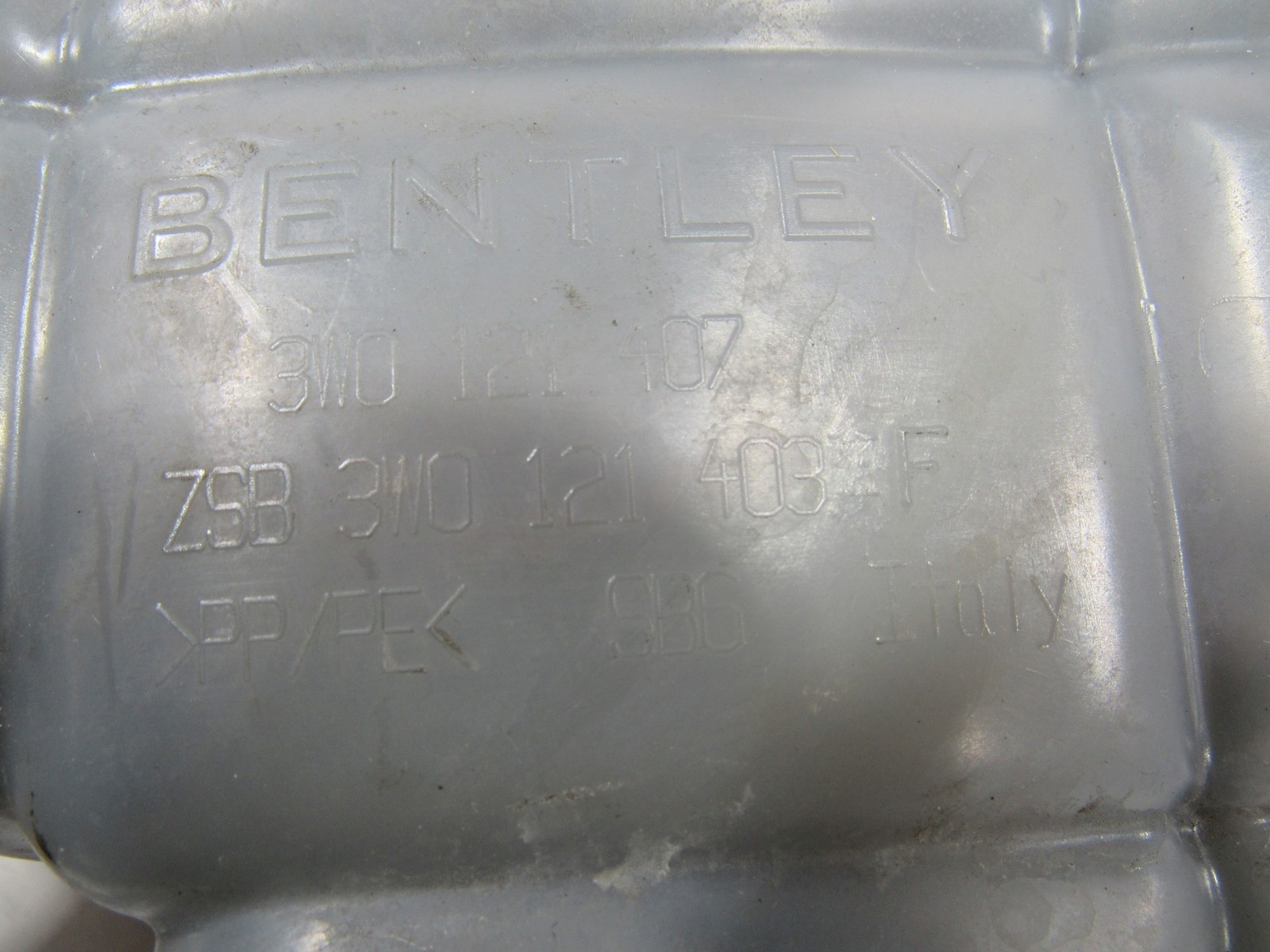 12-18 Bentley Continental GT W12 2015 Expansion Overflow Coolant Reservoir |:A