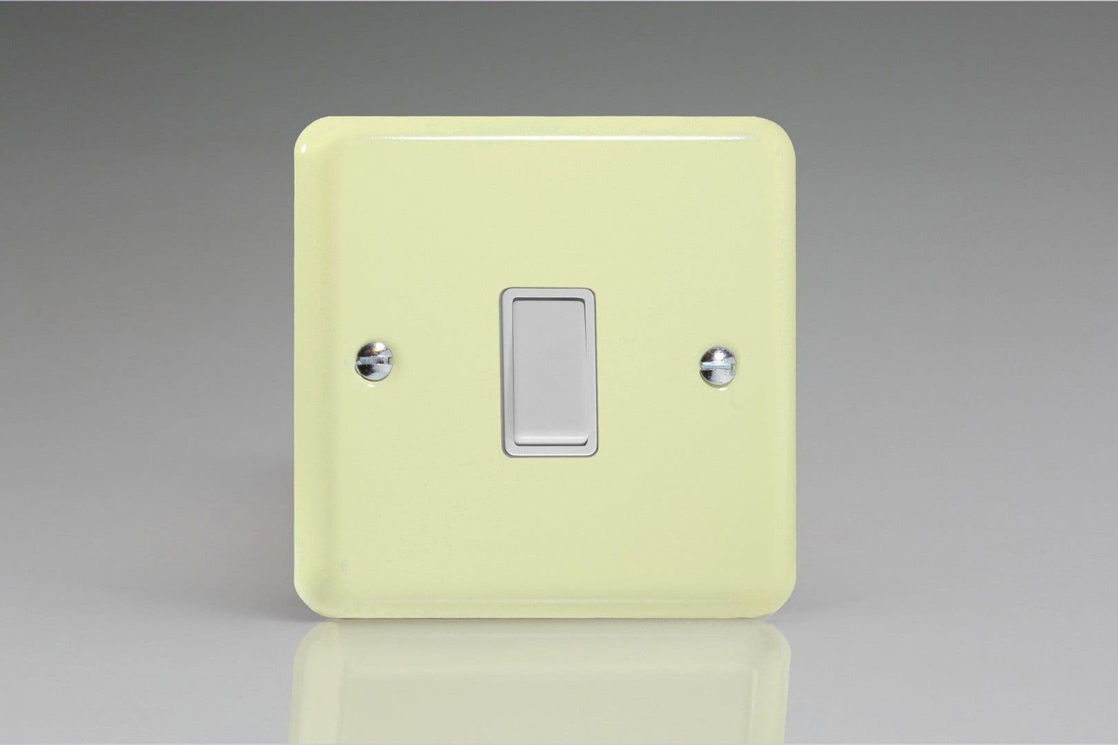 Varilight XYBR1W.WC Lily White Chocolate 1 Gang 10A Retractive Switch