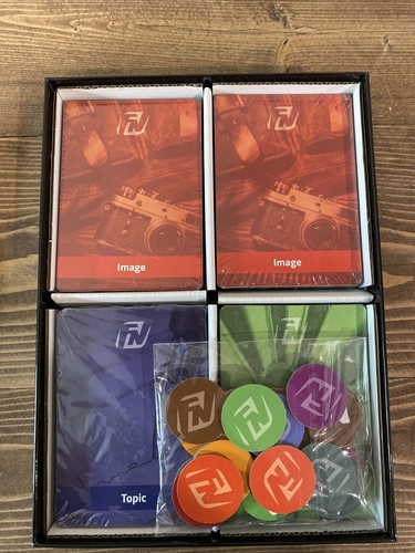 Fake News Card Game by Breaking Games NEW - Picture 2 of 2