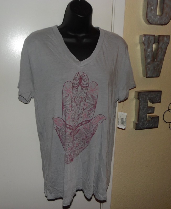 DREAMR ~ Cute Top ~ Size Medium NWT ~ SSD #12