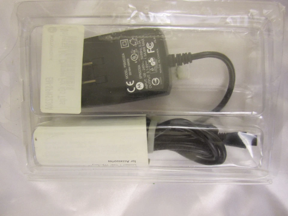 iGo Power Tips  Motorola Charger New opened PR20090811 retail $34.95 - Image 2 of 3