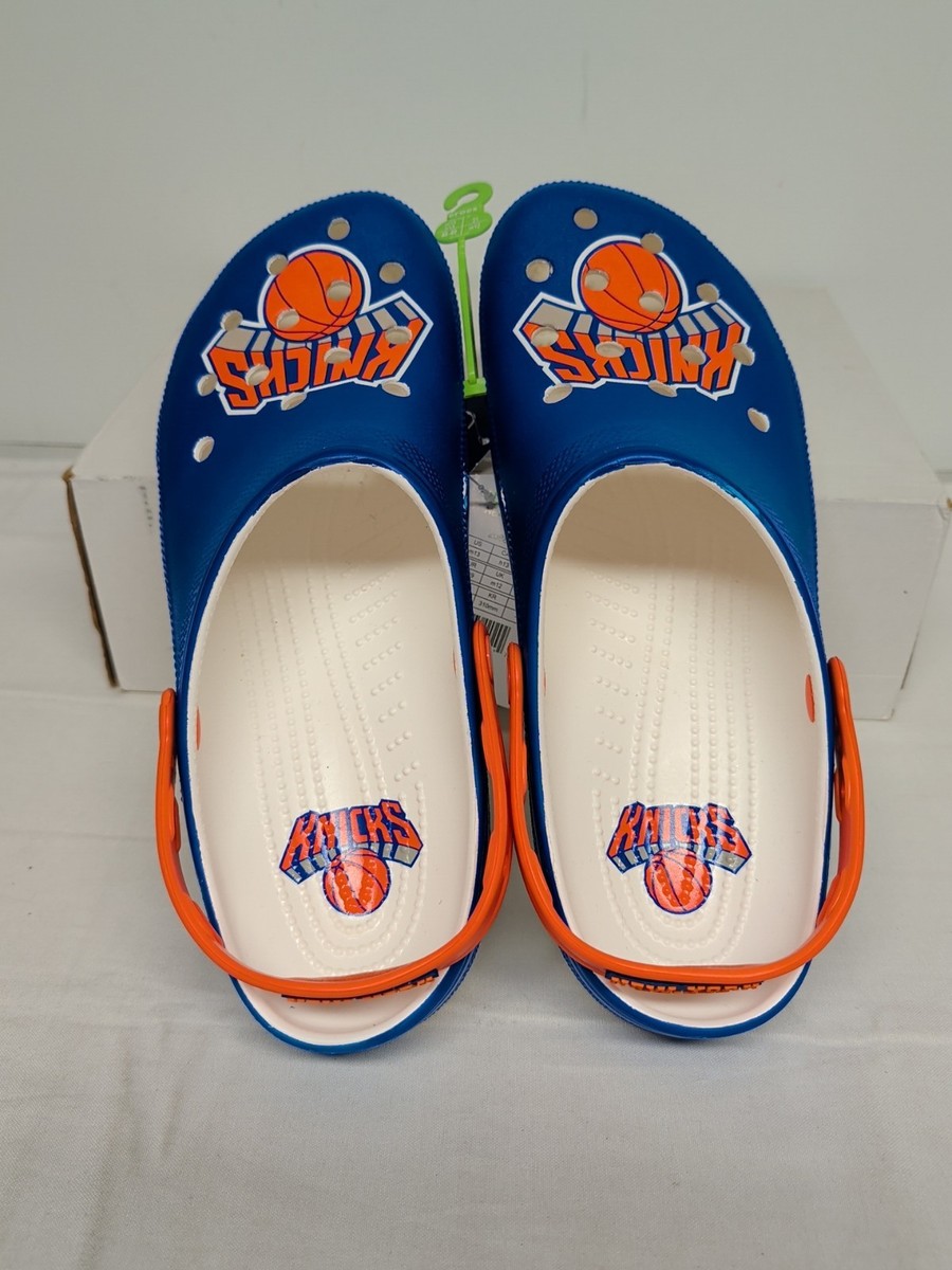 Crocs NBA New York Knicks Classic Clogs 208862-100  display picture 1