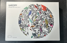 Wacom Intuos Pro Medium Grafiktablett & Stift - Schwarz (PTH-660-S)