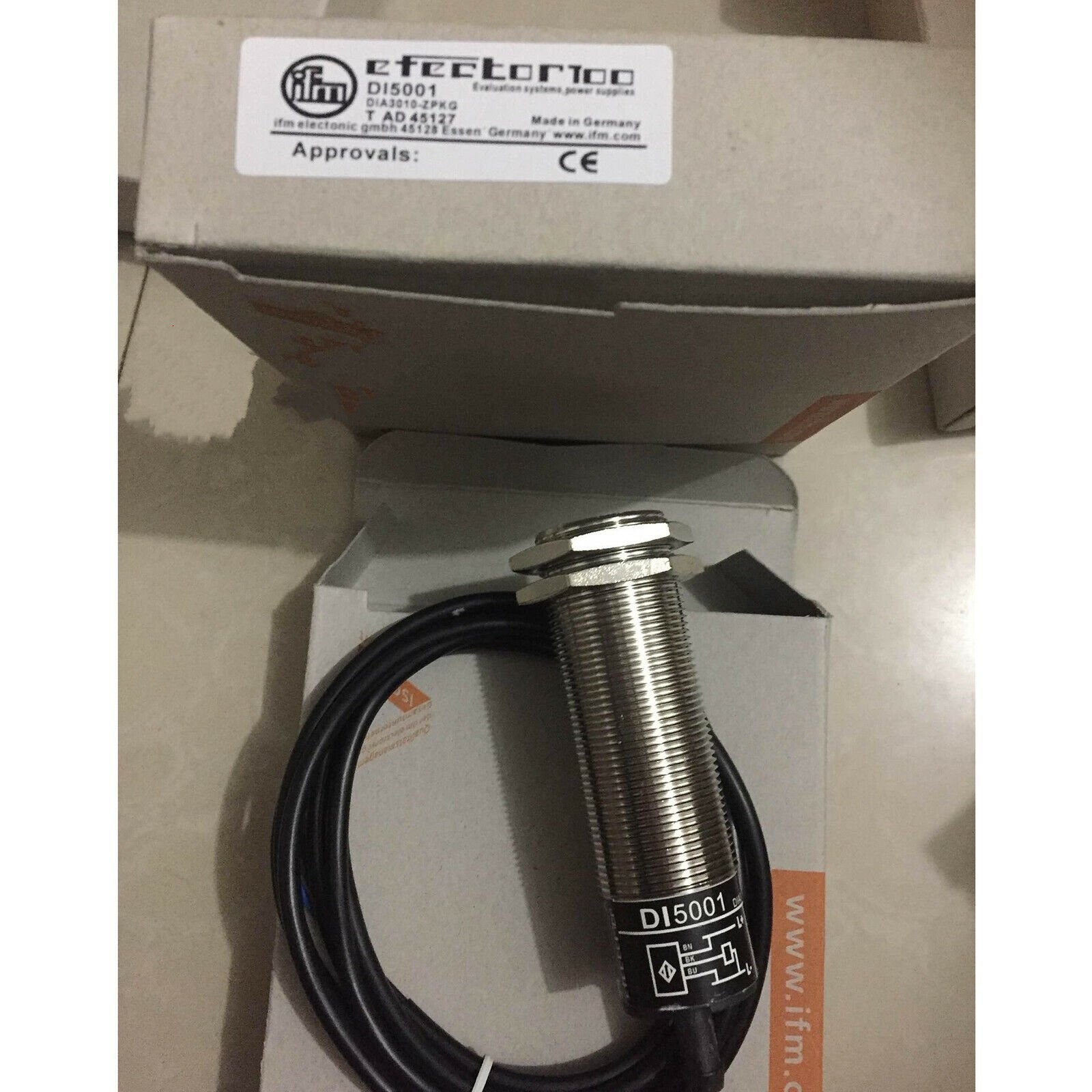 1PC NEW IFM DI5001 Proximity Switch     *vb