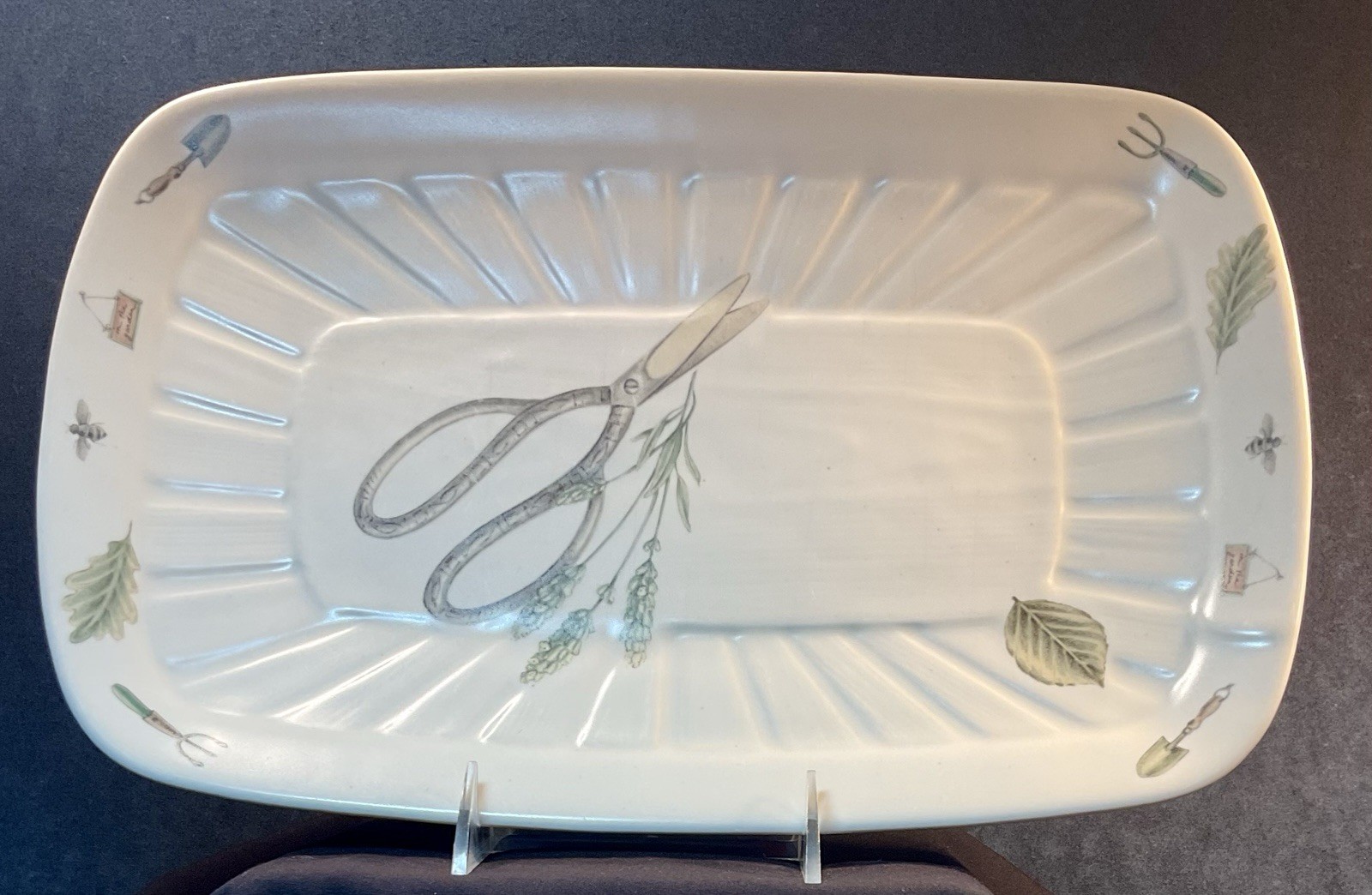 Pfaltzgraff Naturewood Large 9x14 Serving Platter with Garden Scissors  