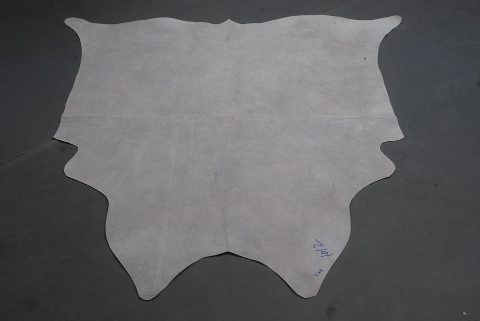 100% Original Kuhfell Teppich Bereich Skin Leder 21.00 Sq.feet (142cmx137cm) - Bild 3 von 3