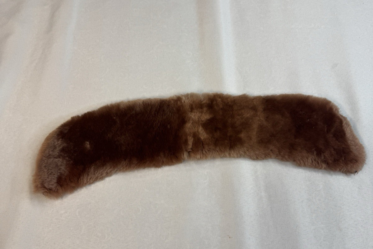 Brown vintage faux fur detachable coat collar with hook and eye closure, 16 inches.