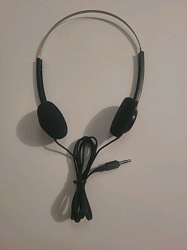 Vintage Sony Walkman MDR-006 Lightweight Headphones On Ear Foam Pads. CLEAN