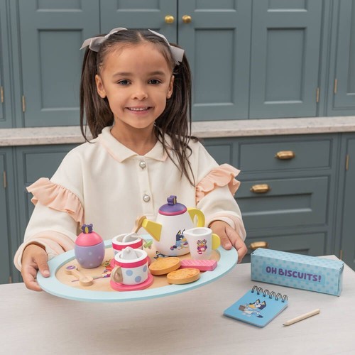 Bluey Wooden Tea Party Set - Picture 6 of 6