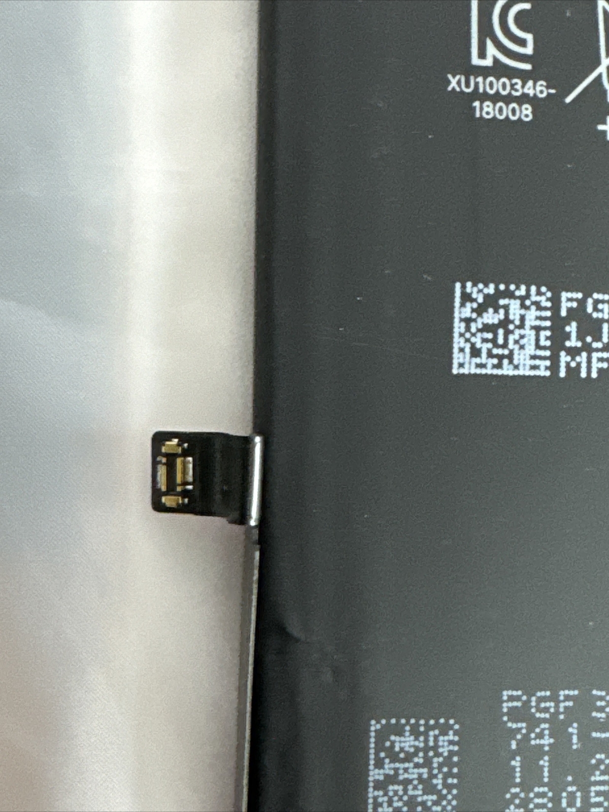 Genuine Apple iPhone XR Battery 2942 mAh Capacity 96100 Health OEM