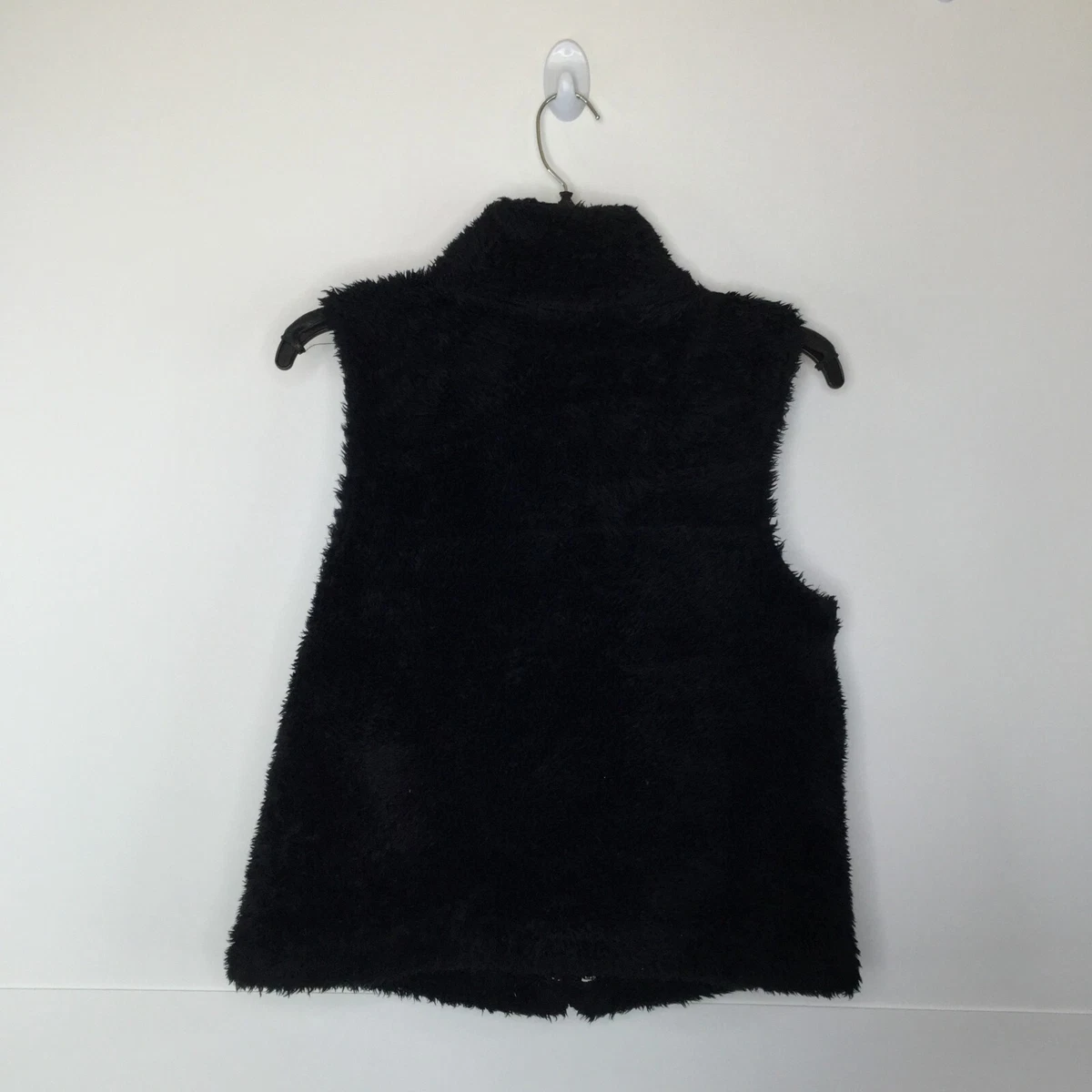 Forever 21 Vest Women Medium Black Sherpa Full Zip Pockets Sleeveless Faux Fur