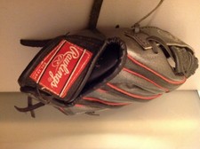 Kid's 9 Inch Lefty Rawlings Mitt