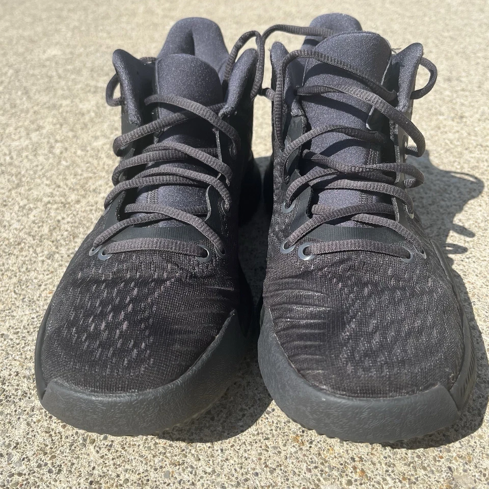 Tênis de basquete masculino Adidas Mad Bounce Utility preto e cinza tamanho 7.5 - Imagem 3 de 4