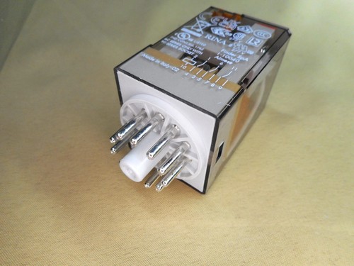 Finder Relay 60.13.8.024.0040 general purpose relay, 24VAC (NIB) - Picture 3 of 3