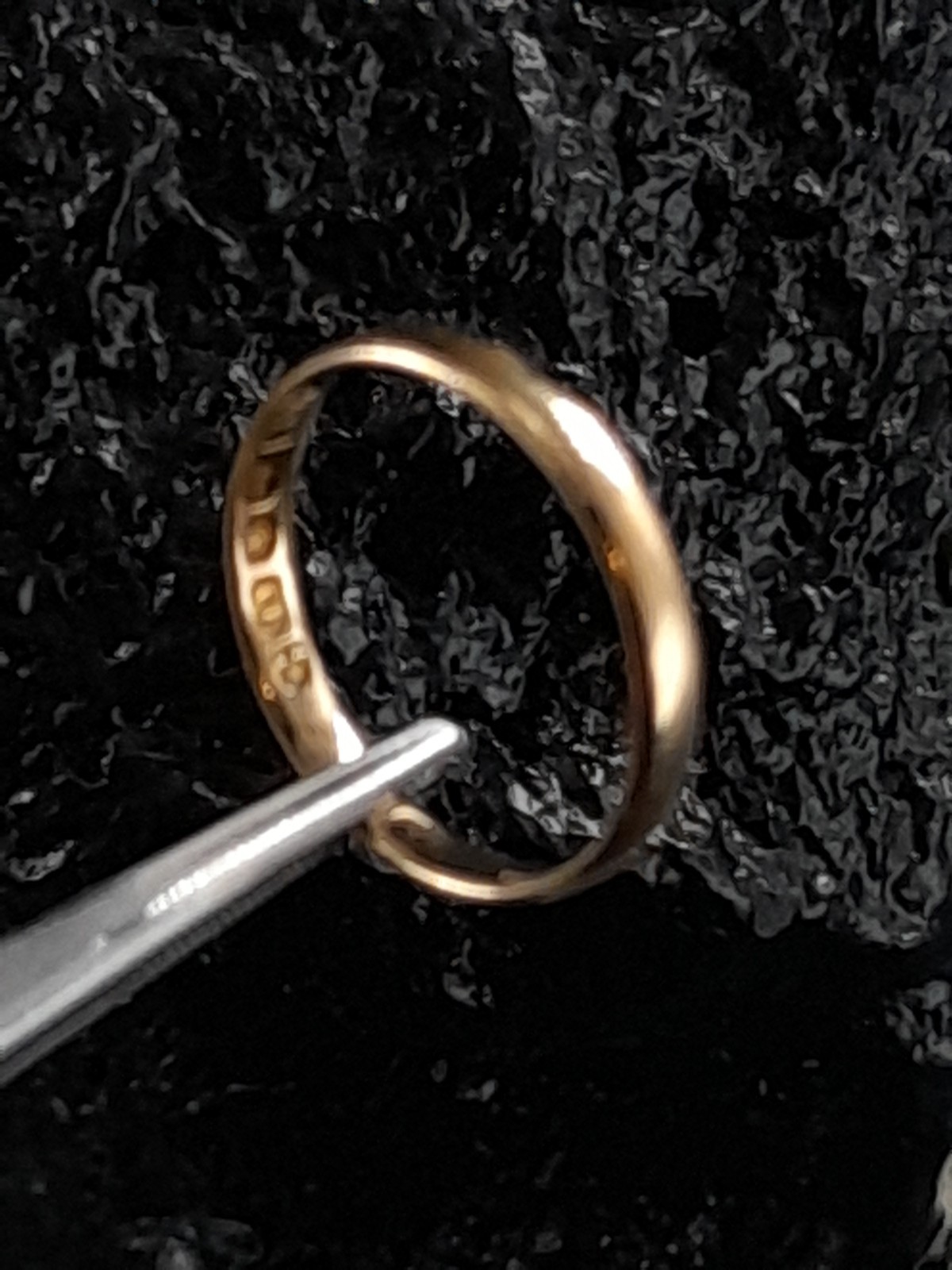 18ct gold Victorian wedding ring original Box Size M, 1.82g Newcastle Assay Rare image 8