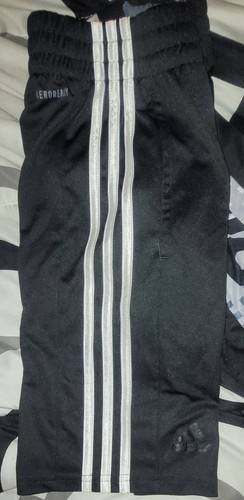 Boys Adidas Shorts Size M 10/12 - Picture 5 of 6