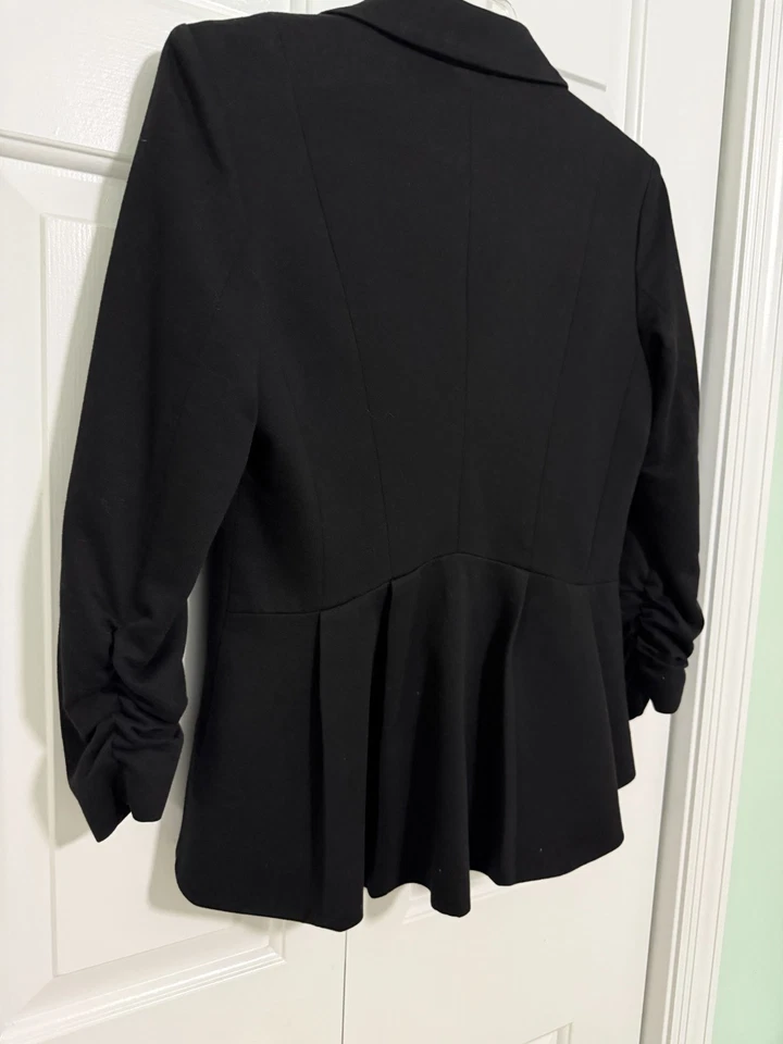 Blazer feminino Gibson preto manga franzida sólida botão único tamanho pequeno - Imagem 3 de 4