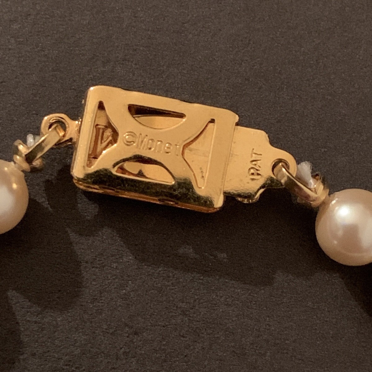 Monet Faux Pink Pearl bracelet goldtone safety clasp. 8” | eBay