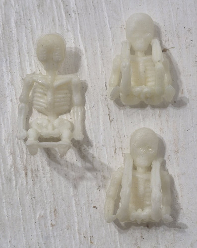 Lot 3 Vintage Plastic Vending Machine Gumball Toys Prizes Skeleton Bones Corpse
