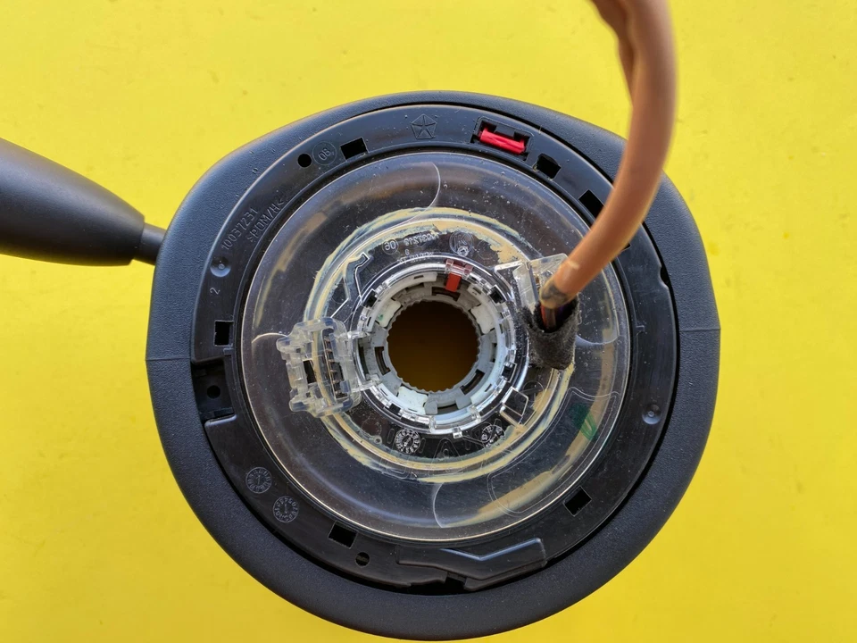 Cargador Dodge 2011-2013 interruptor limpiaparabrisas señal de giro con resorte de reloj OEM 1JH93DX9AG Foto 3 de 4