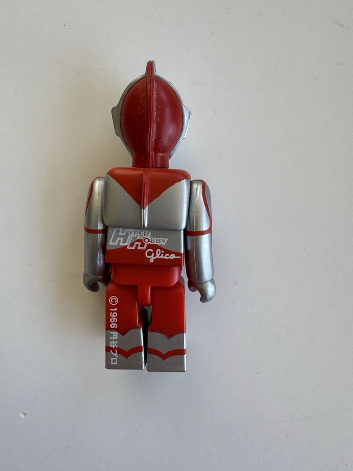 Medicom Ultra Man 100% Kubrick Hyper Hobby Suelto be@rbrick Ultraman Foto 2 de 2