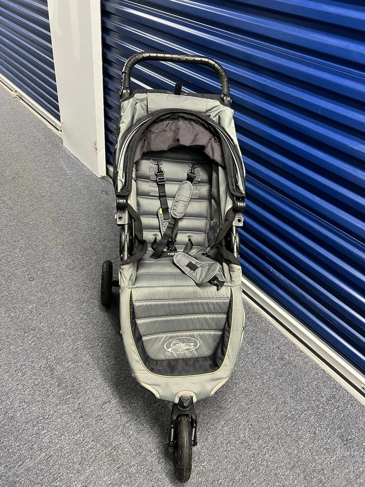 Cochecito de bebé City Mini fácil de plegar Foto 2 de 3