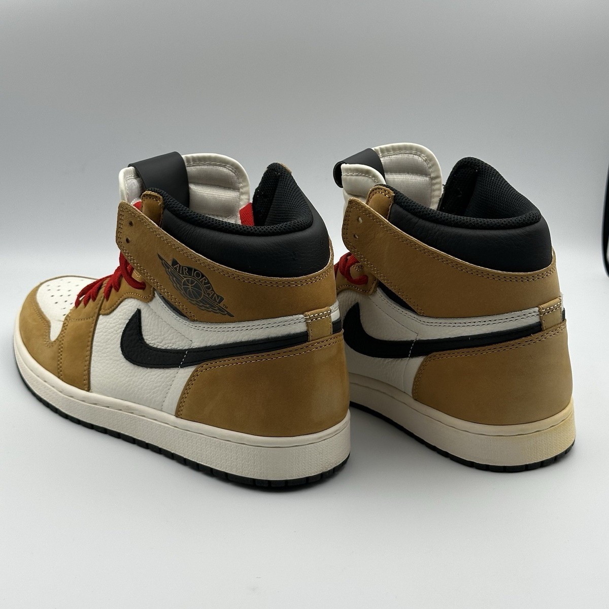 Nike Air Jordan 1 Retro High OG Rookie of the Year 2018 555088-70 Men Size 10.5 Jordan 1 Retro High OG  main image 3