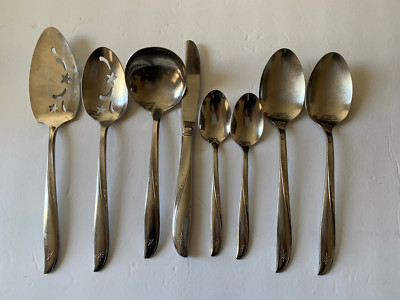 Oneida Community Twin Star Atomic Starburst Flatware 8 pieces Vintage Serving