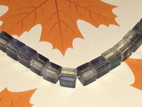 Blue / Clear Cube Beads   1 String of 30 beads   New in package. - Picture 1 of 6