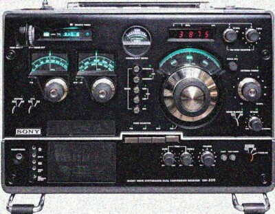 8 1/2 x 11'' HQ COLOR PHOTO of SONY CRF-320K SHORTWAVE RADIO from SONY CATALOG