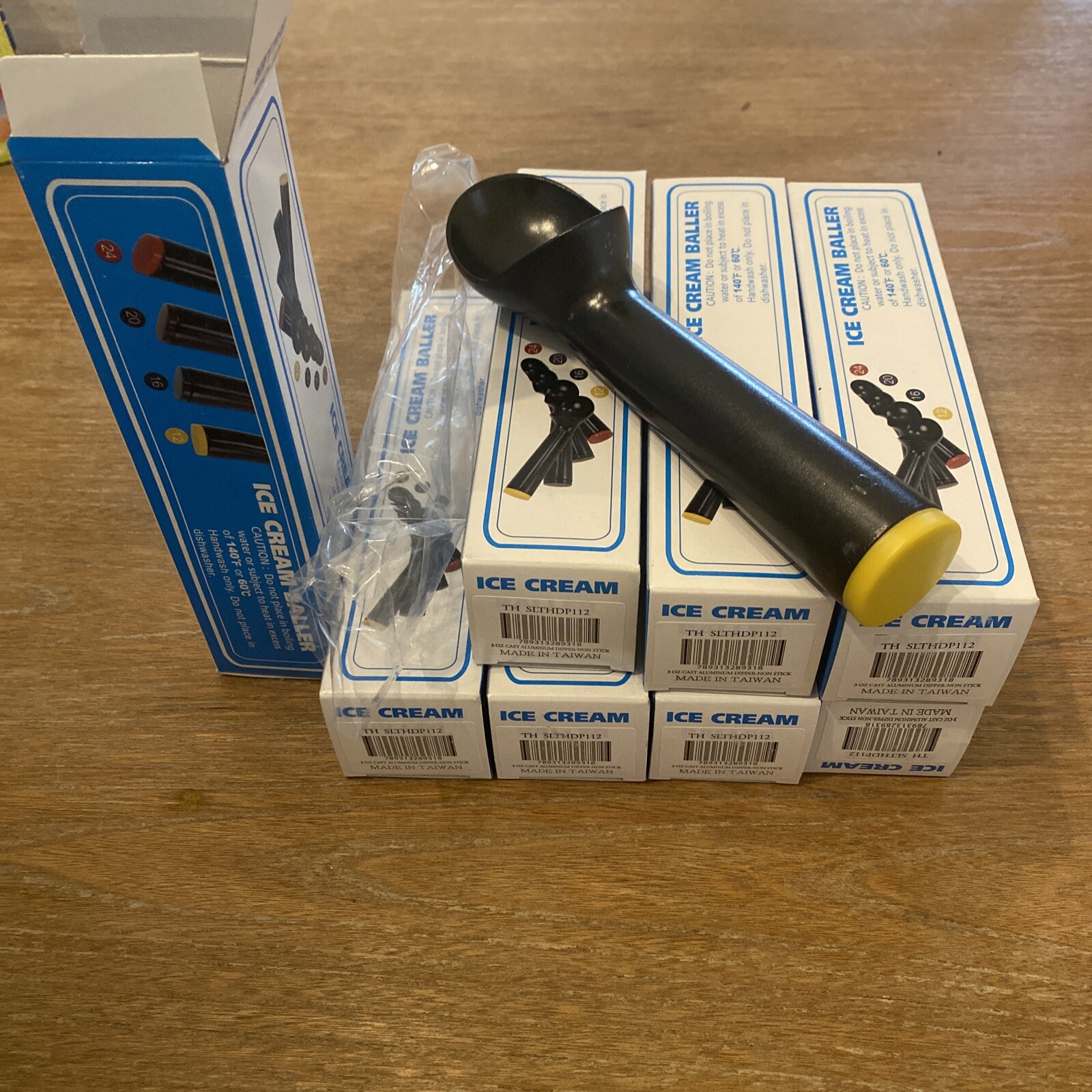 Ice Cream Scoop size 12, 3 oz, aluminumcast, nonstick, Brand New