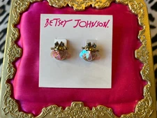 Betsey Johnson Tortifly Winged Insect Bug Fly Iridescent Wing Gold Earrings RARE