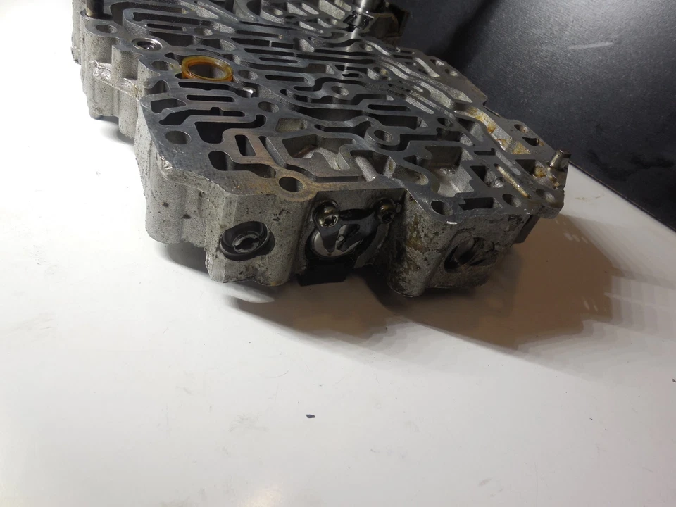 2007 Audi A6 A4 4f C6 caixa de câmbio transmissão corpo da válvula solenóide G2B7 009 03 - Imagem 4 de 4