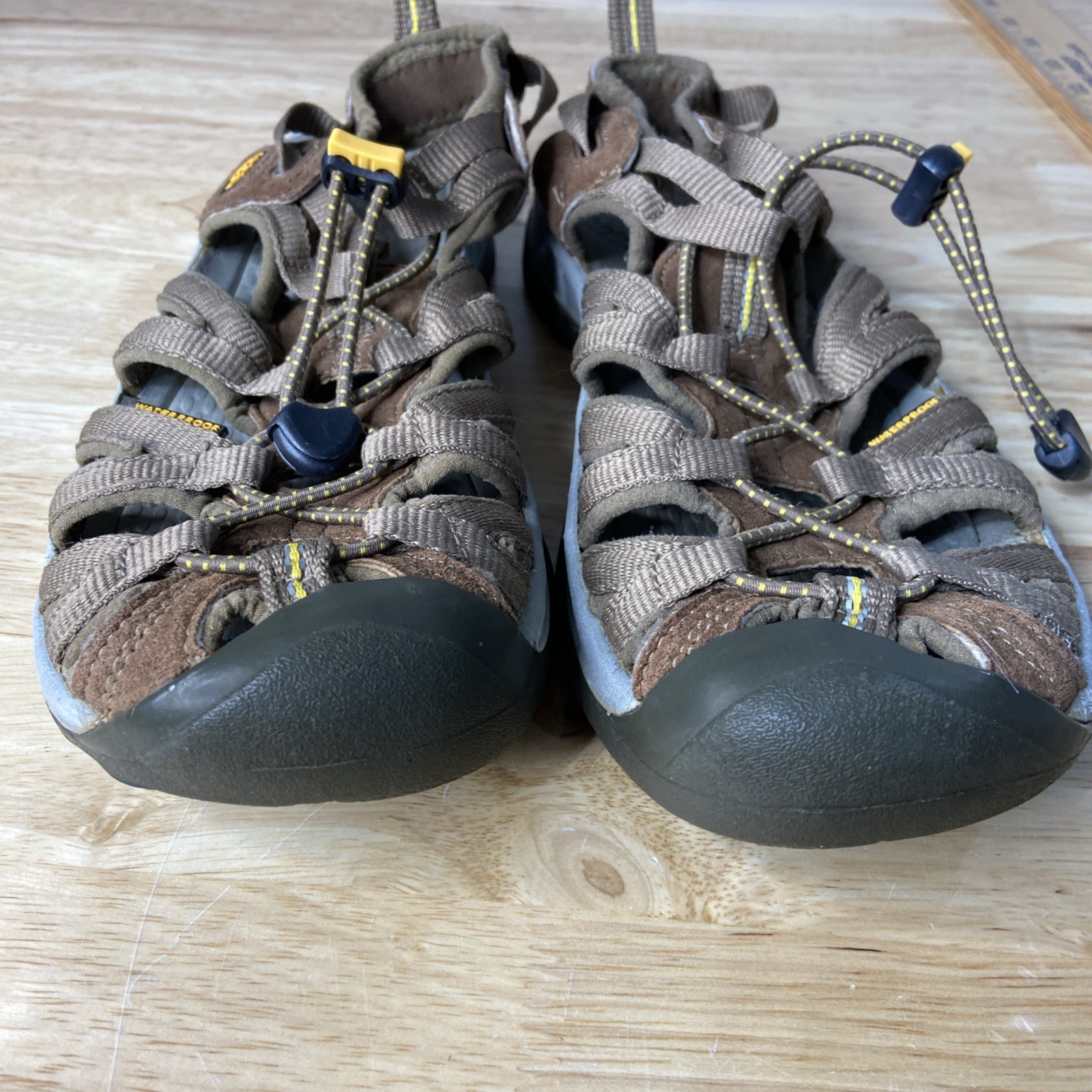 Keen Whisper sandali scarpe donna taglia 7? Slip On Marrone Escursionismo Esterno