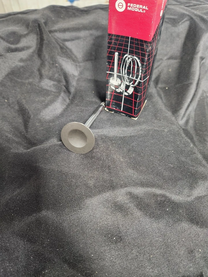 1970–1977 Chevrolet Corvette and Camaro 350 ci (5.7 L) V8 OHV engine: EXHAUST VA - Image 2 of 2