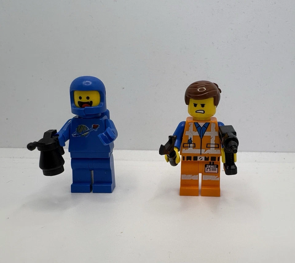 The LEGO Movie 2 70821 Emmet and Benny Build and Fix Workshop Complete Retired - image 2 of 4