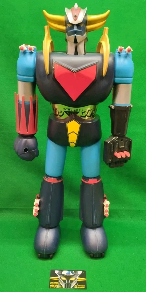 Vintage ROBOT JUMBO Shogun Warriors Mattel, GOLDRAKE GRENDIZER GOLDORAK, 60 cm. - Immagine 2 di 4