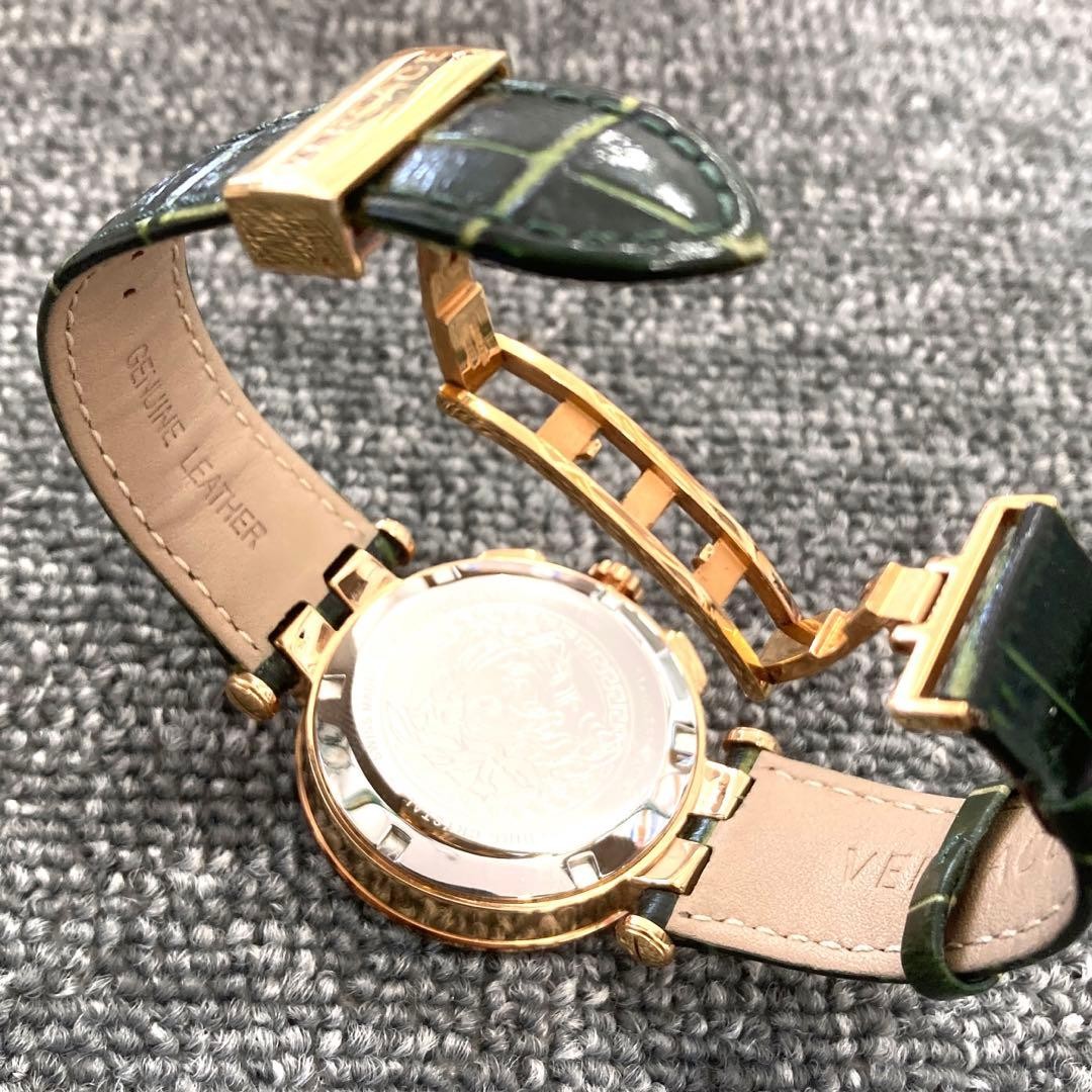 Versace Men's Chronograph watch Blue Gold Quartz 42mm Used Good Condition thumbnail 7