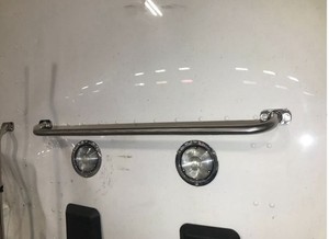 Kenworth T680 34(in) Grab Handle, Back of Cab/Sleeper - Used