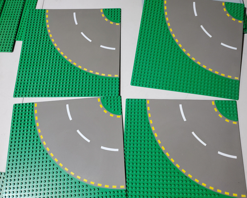 HUGE LOT of LEGO BASE PLATES ~ GREEN, GRAY, BEIGE ~ 20 qty of 32 X 32 + MORE - Picture 5 of 7