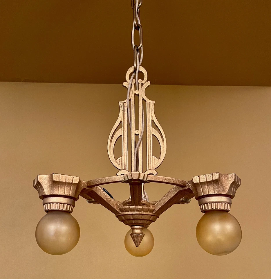 Vintage Lighting 1930s PURITAN foyer chandelier. Restored! - Image 4 of 4