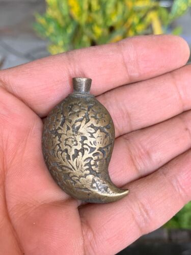 Antique Brass Floral Pattern Mango Shaped Islamic Kohl Kajal Pot W/o Applicator - Picture 1 of 7