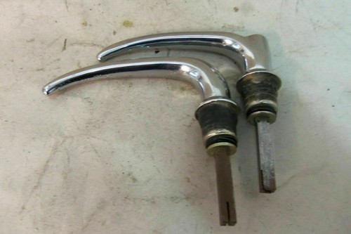 2 NOS GENUINE BMC CHROME 'L' DOOR HANDLES CLASSIC AUSTIN MORRIS WOLSELEY - Picture 3 of 7
