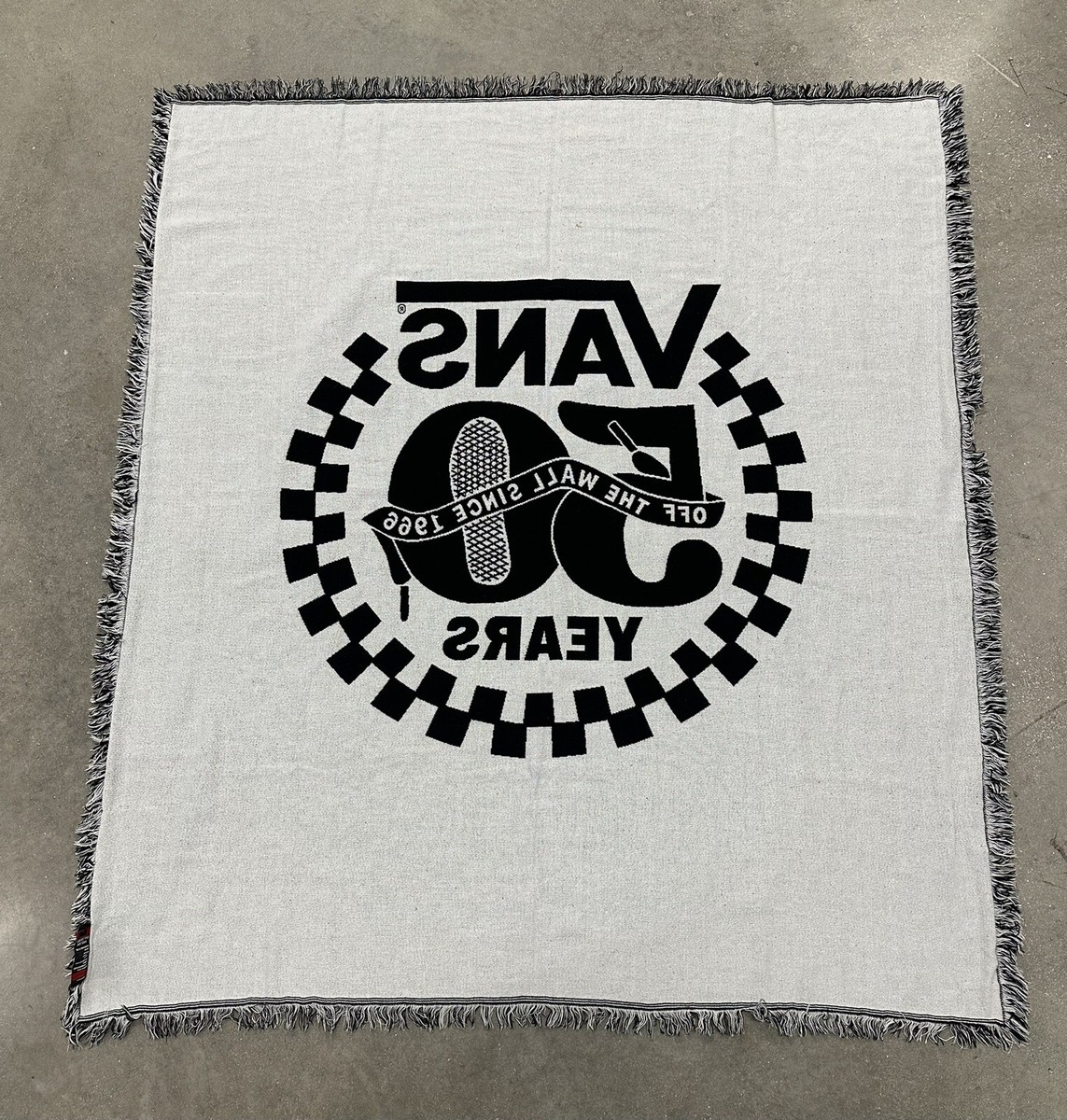 vans バンズ　50周年記念　ブランケット　マルチカバー　ラグ　160x137 vans バンズ 50周年記念 ブランケット マルチカバー ラグ