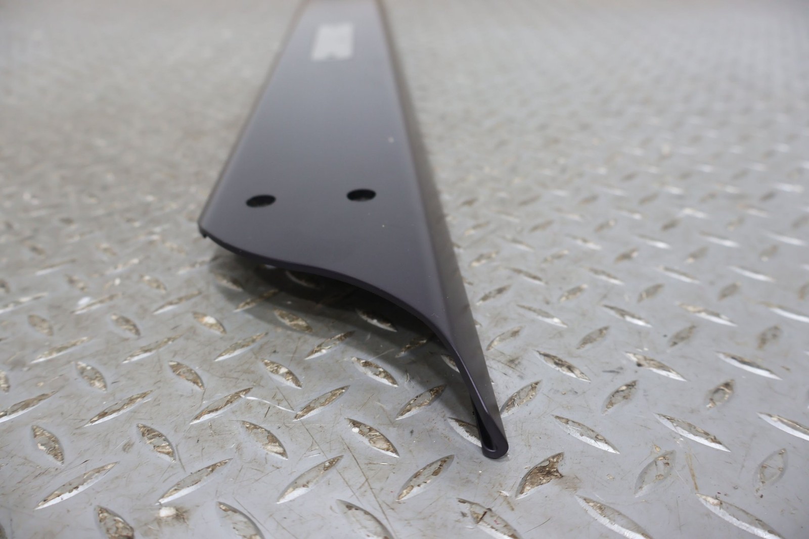 09 Aston Martin V8 Vantage Left LH Interior Door Sill Plate W/ Insert (Black)